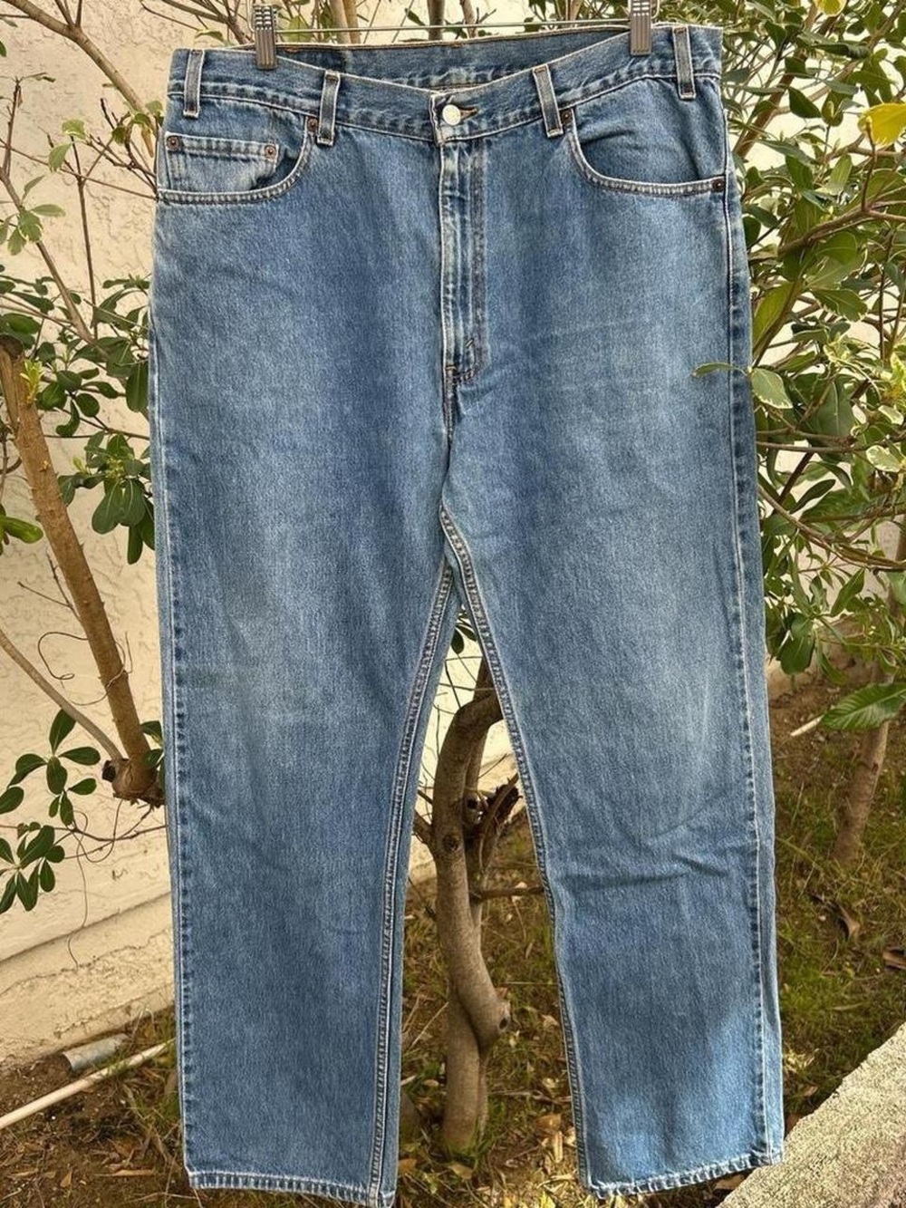 Vintage 2002 Levi’s Regular Straight Leg Jeans Blue Denim 37x31 Y2K